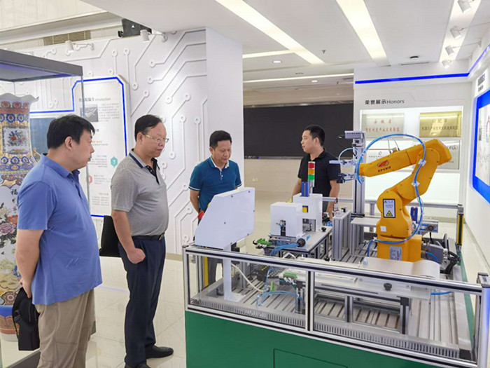 機械學院赴合肥工業大學智能制造技術研究院開展軟件開發調研